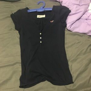 Hollister tee